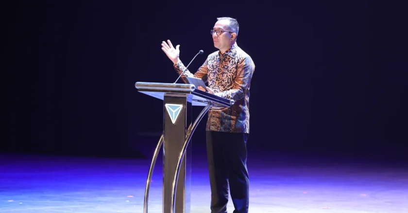 Mau Bisnis Kamu Bertahan di Era Gempuran Teknologi? Menteri Brian: Tanpa Sains, Siap-Siap Tergerus