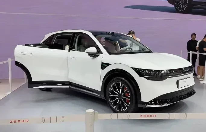 Pasar Melonjak 140%, Pabrikan Global Mulai Padati Indonesia