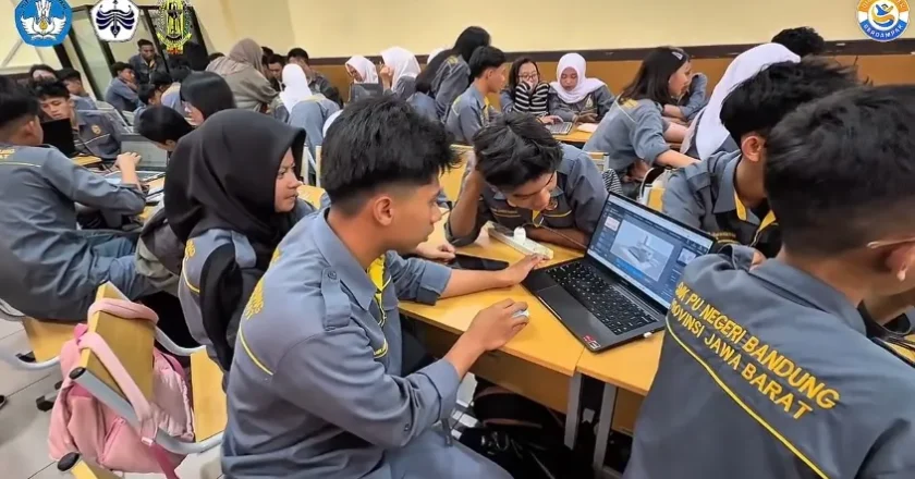 Kerja ke Luar Negeri Langsung dari SMK, Tiket Emas atau Jalan Terjal? Simak Plus-Minus dan Risiko buat Kamu