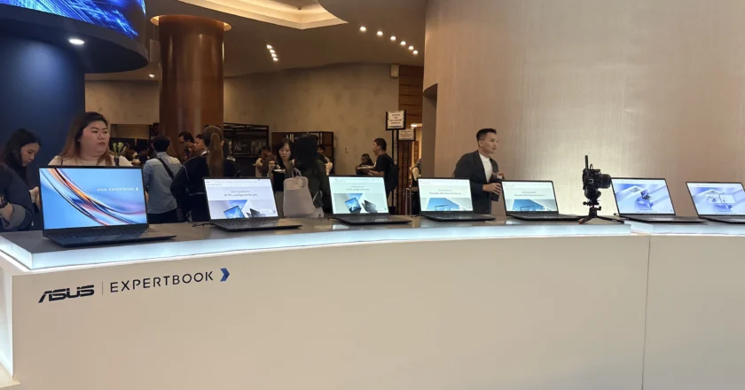 ASUS ExpertBook Ultra Hadir di Tengah Tren Adopsi AI yang Semakin Masif di Dunia Kerja