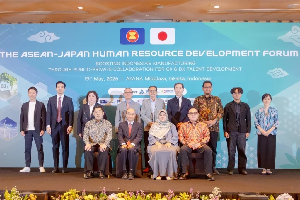 Di Tengah Populasi Muda yang Melimpah, Industri Masih Kekurangan Tenaga Kerja yang Siap Pakai