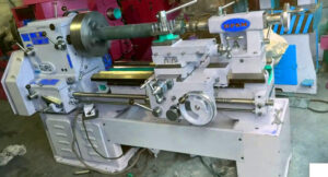 Read more about the article Cara Kerja Mesin Bubut Konvensional atau Manual