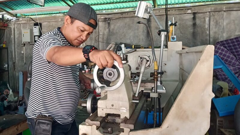 bengkel mesin bubut