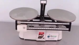 Read more about the article Penggunaan Neraca Ohaus Dalam Kehidupan Sehari Hari