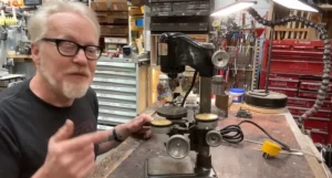 Read more about the article Pelajari Yuk, Cara Menggunakan Bor Duduk