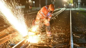 Read more about the article Berapa Harga Sewa Mesin Las Per Hari – Apa Lebih Baik Beli ?