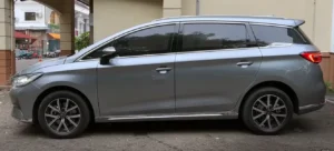 Read more about the article BYD M6 : Spesifikasi Lengkap, Kelebihan, dan Kekurangannya!