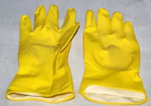 Read more about the article Fungsi Sarung Tangan APD: Panduan Lengkap untuk Keselamatan Kerja