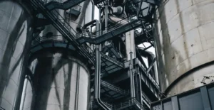 Read more about the article Transparansi Data: Jebakan Keamanan atau Nyawa Rantai Pasok?