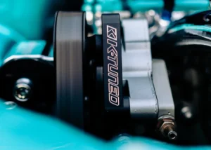 Read more about the article Perbandingan V-Belt dan Timing Belt pada Transmisi Industri