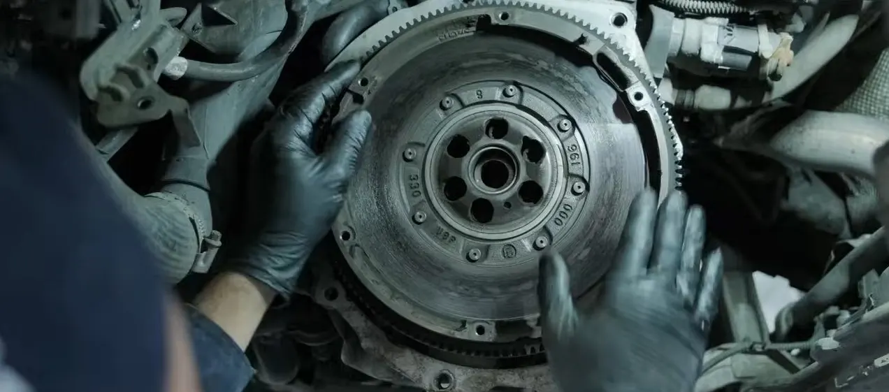 You are currently viewing Peran Flywheel (Roda Gila) sebagai Penyimpan Energi pada Mechanical Press