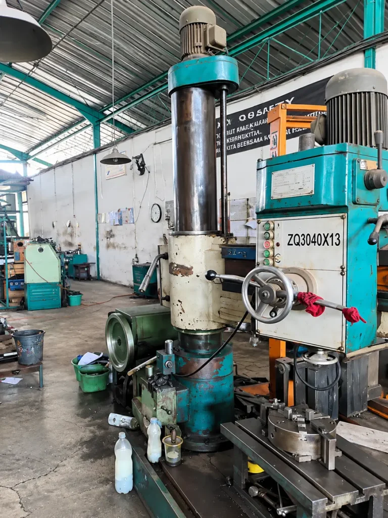 mesin manual radial bor